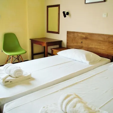 Sotiras בית הארחה