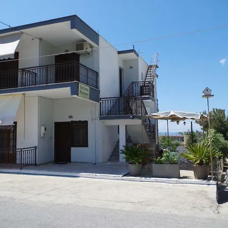 בית הארחה Sotiras