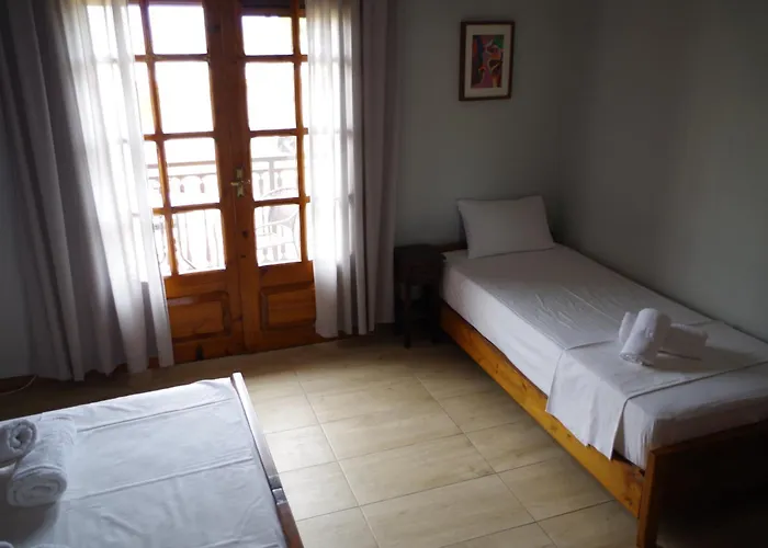 招待所 Sotiras 3*