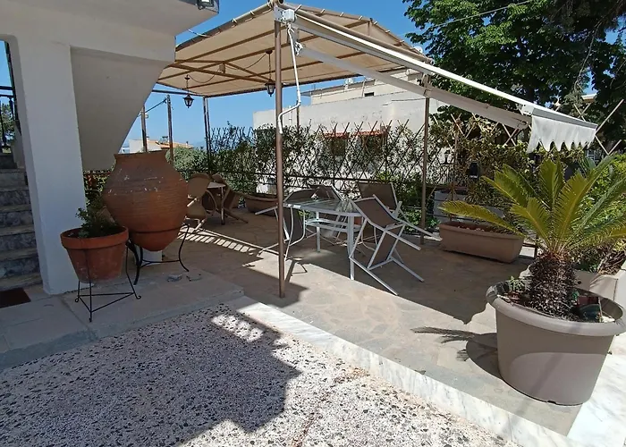 招待所 Sotiras 3*