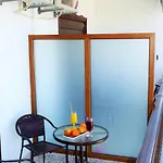 Sotiras ゲストハウス