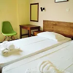 Sotiras ゲストハウス