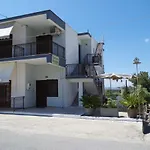 ゲストハウス Sotiras