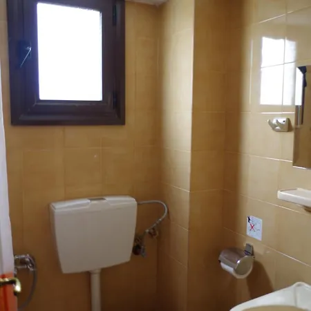 Sotiras Skála Sotíros